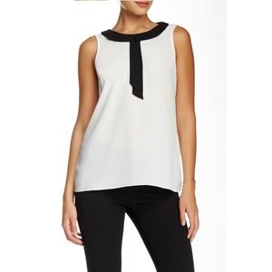 Vince Camuto Peter Pan collar top, size S